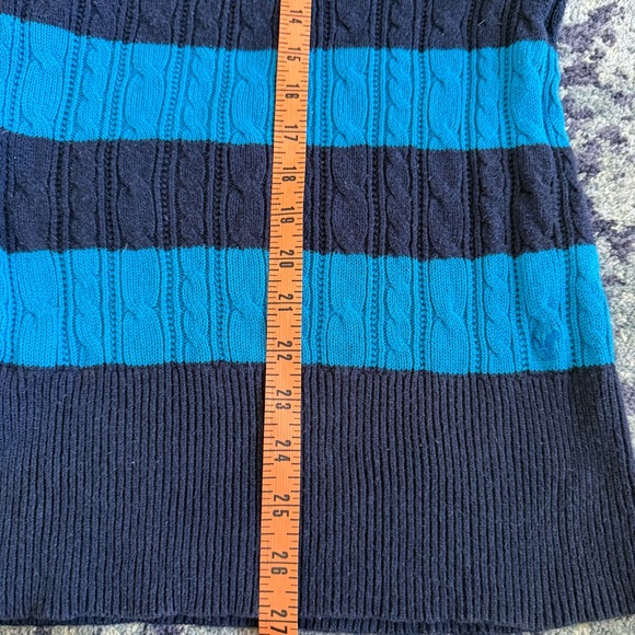 Y2K Cable Knit Teal and Navy V-Neck Tight Fit Sweater Size Medium Winter Knit - Picture 7 of 10
